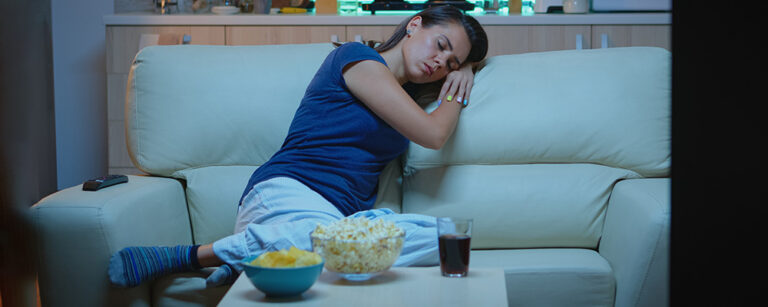 is-falling-asleep-after-eating-sugar-a-sign-of-diabetes